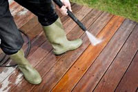 Deck Cleaning Tips